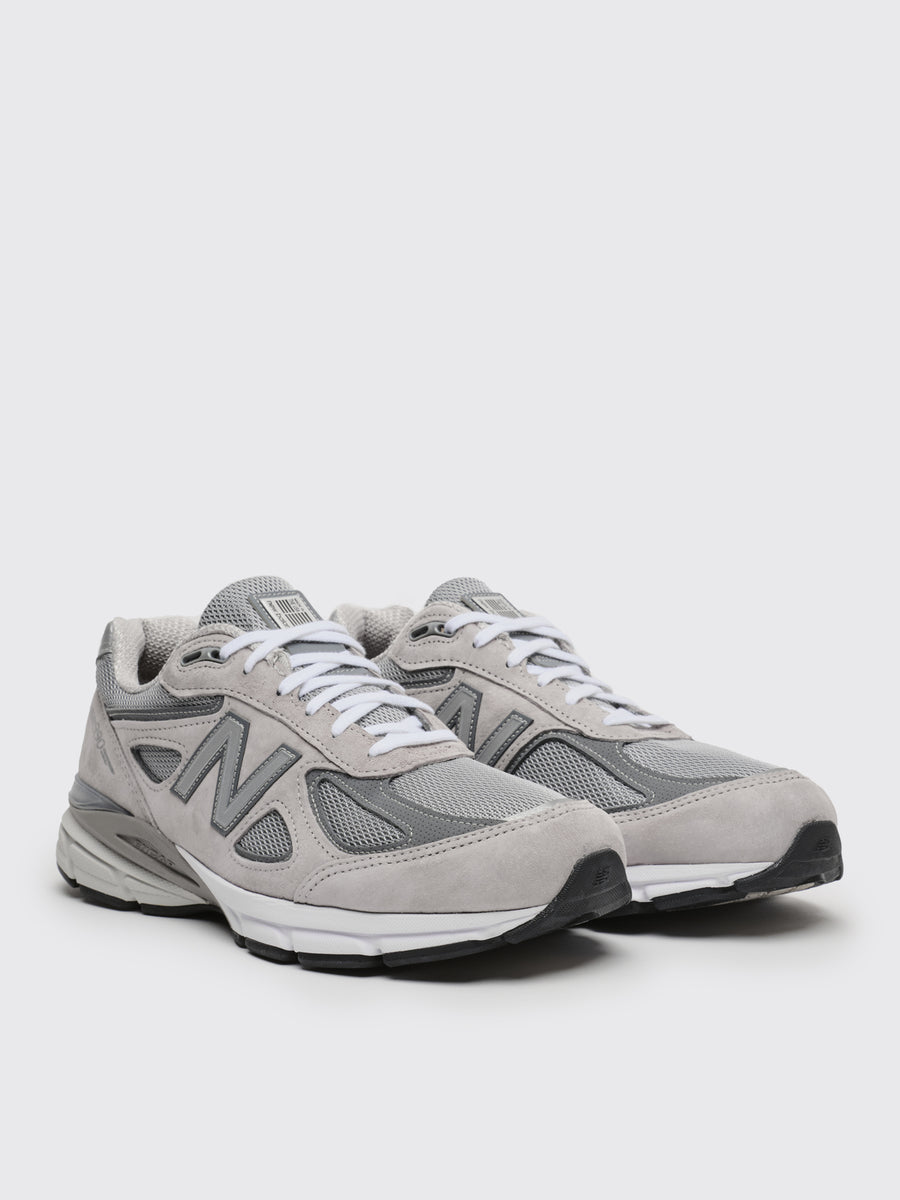 990V4