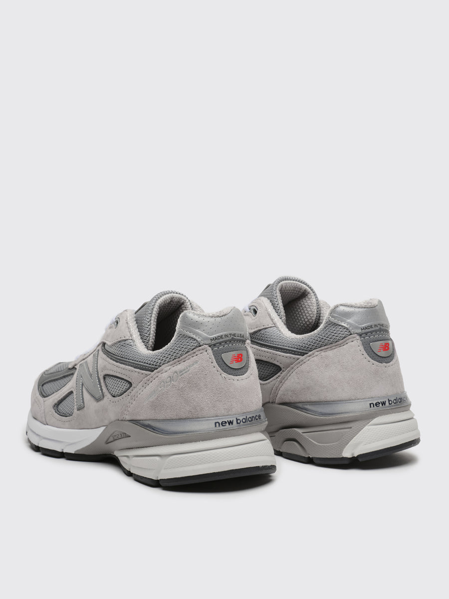 990V4