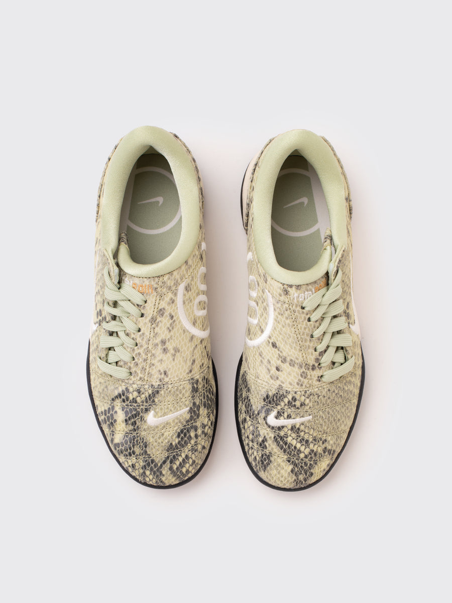 W Nike Total 90 SE