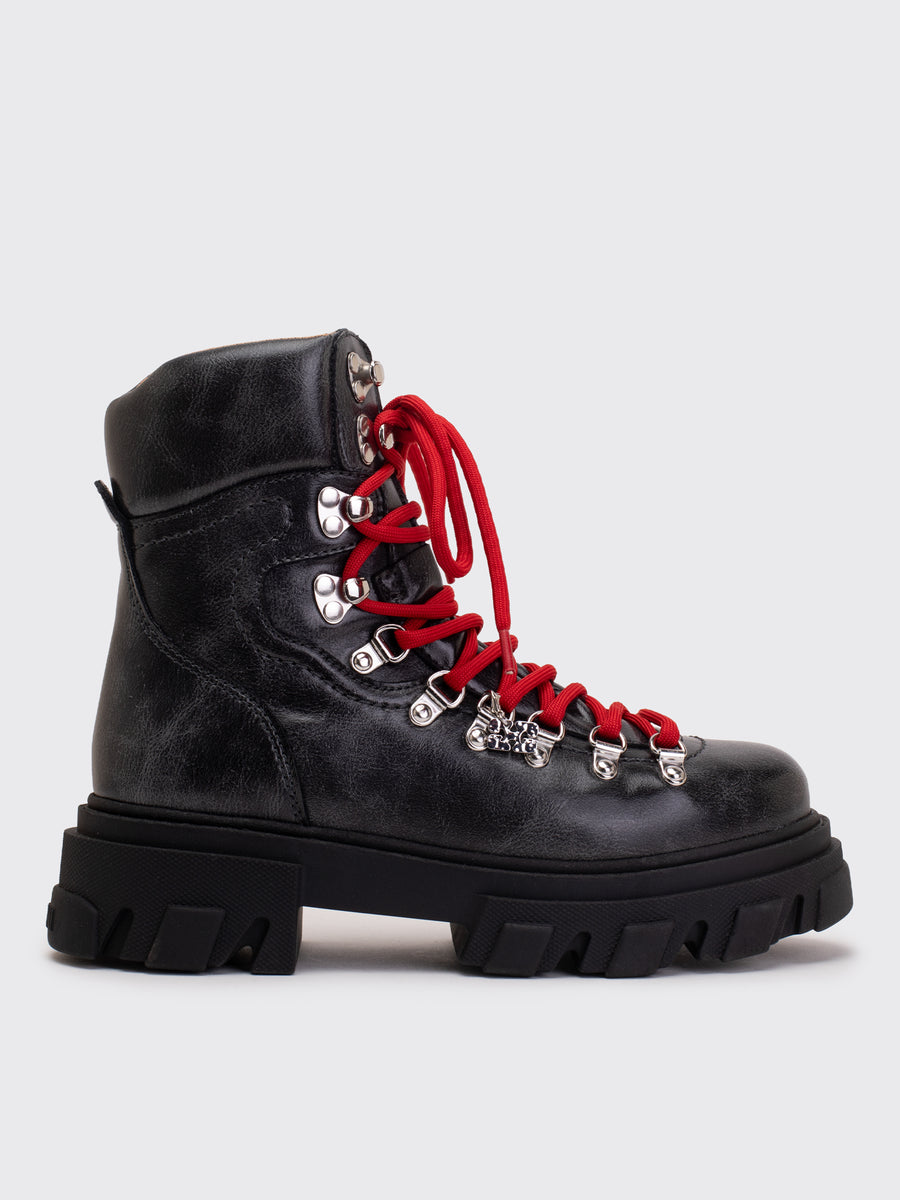 Cleated Moutain Boot Vintage