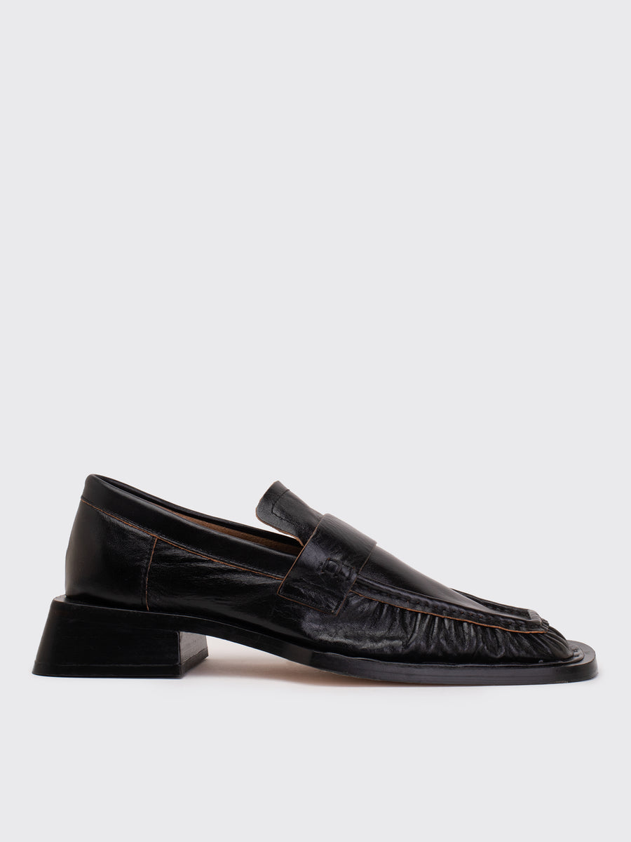 Airi Black Loafers