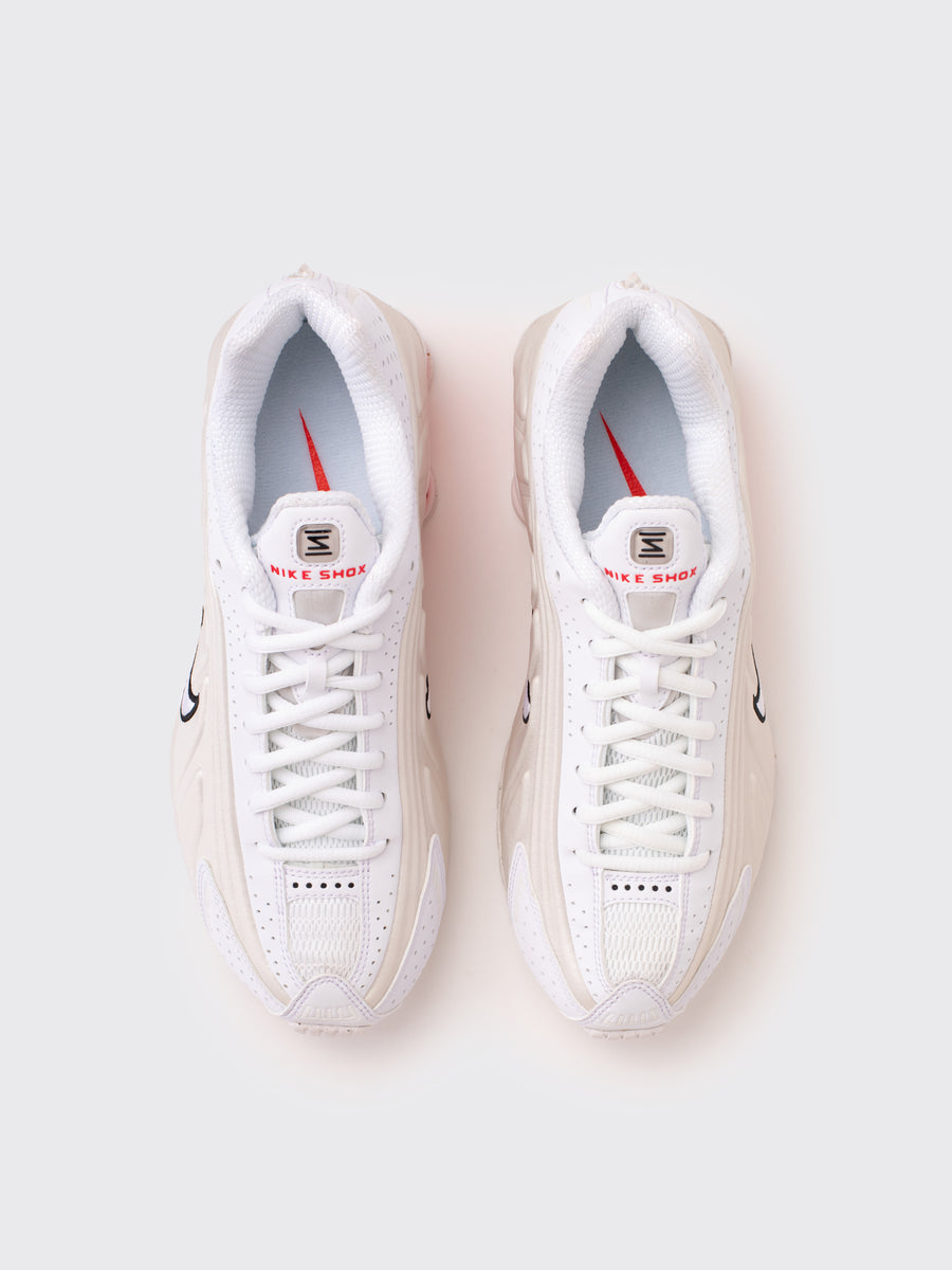 W Nike Shox R4