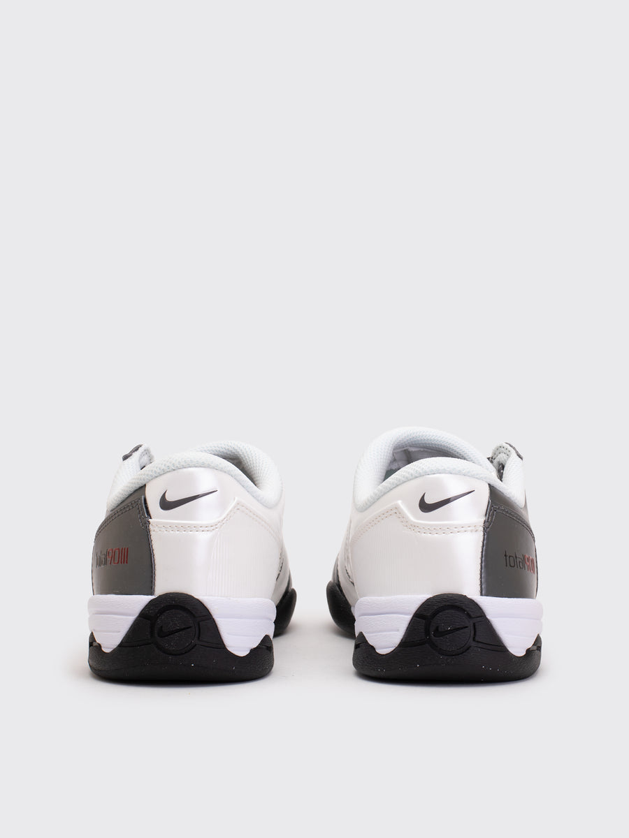Nike Total 90