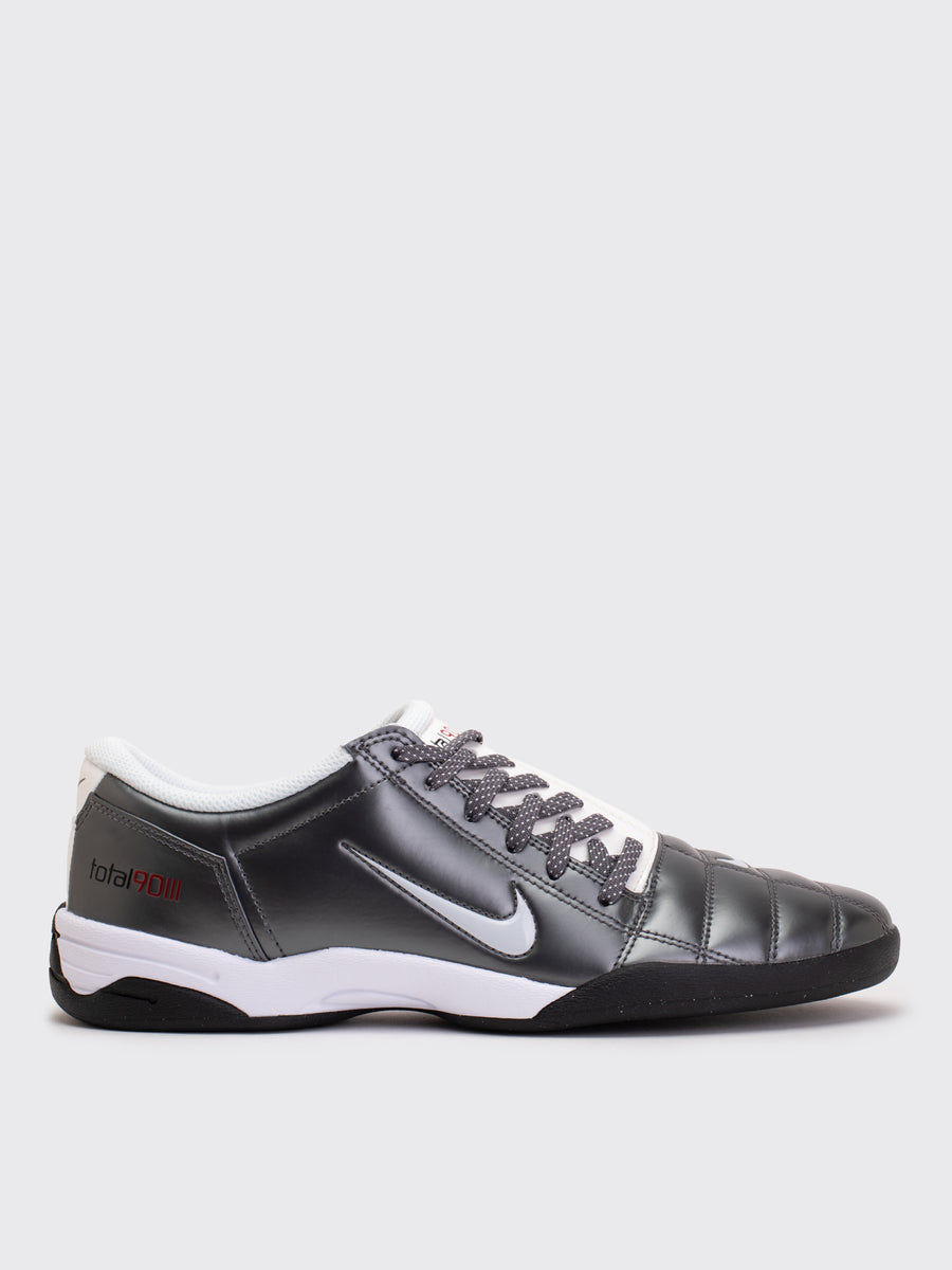Nike Total 90