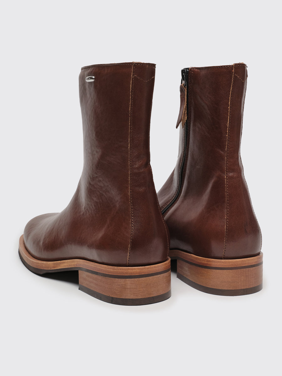 OURLEGACY-CamionBoot-WoodstockLeather