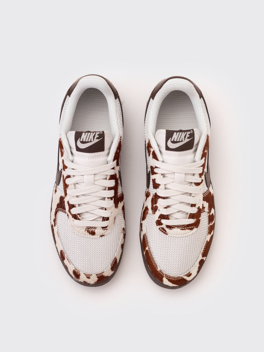 W Nike Field General