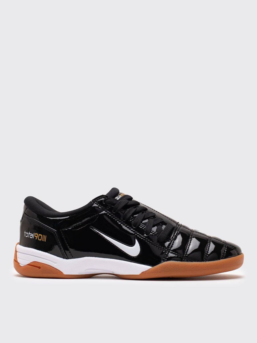 Nike Total 90