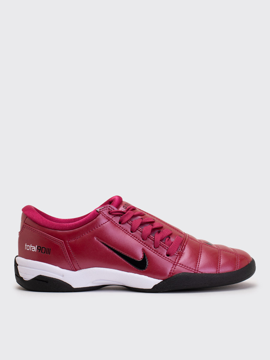 W Nike Total 90